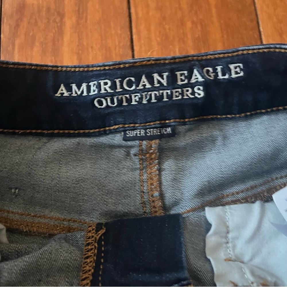 American Eagle Hi-Rise Shortie Denim Jean Shorts Medium Wash Size 12 - Picture 4 of 8